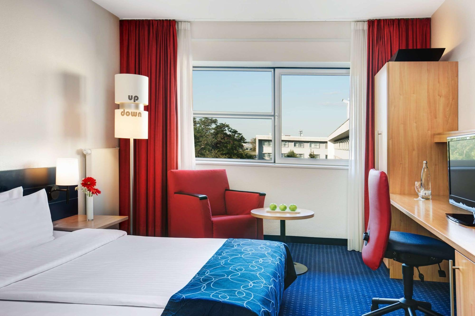 Intercityhotel Frankfurt Airport Frankfurt am Main Eksteriør billede